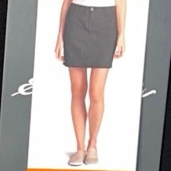 Eddie Bauer 2.0 Adventurer Skort women’s size 16 Button Zip pockets UPF 50 NEW￼ - Picture 1 of 9